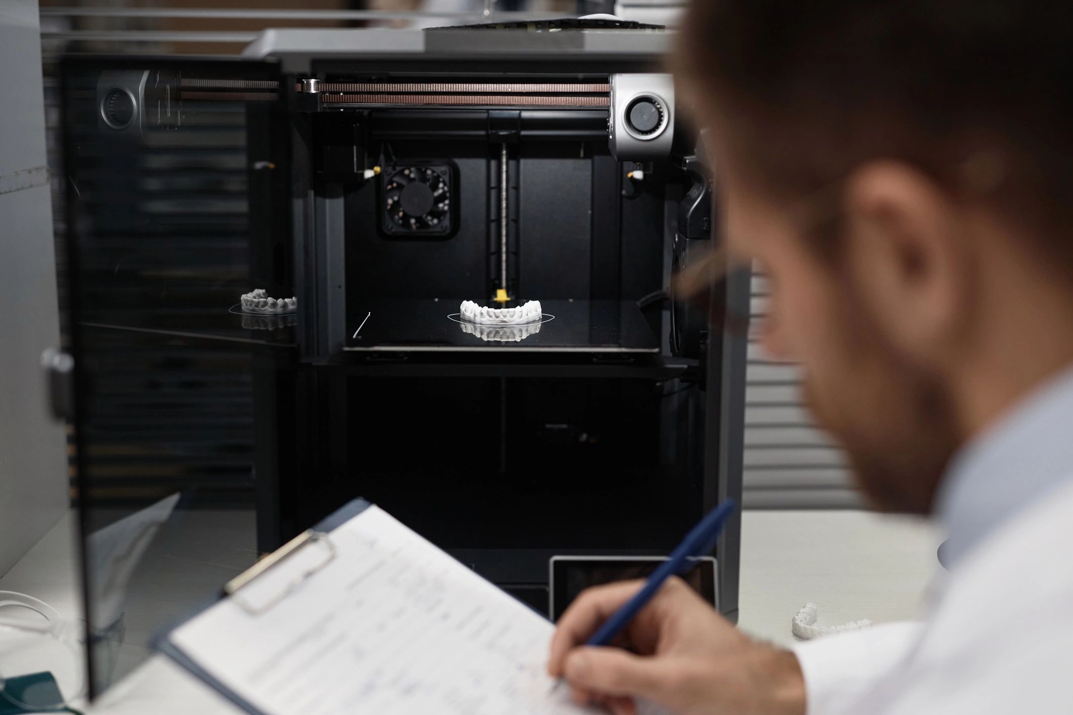 Dental prosthesis production process supporting accurate restorative outcomes.